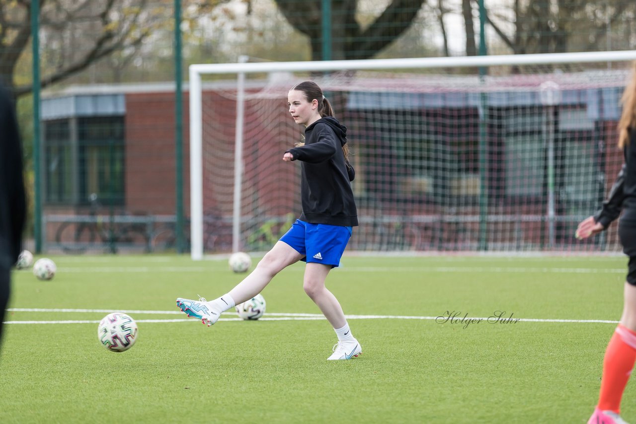 Bild 165 - Co-Trainerin der Frauen Nationalmannschaft Britta Carlson in Wahlstedt